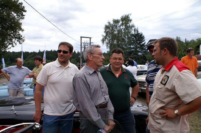 Ausfahrt zum „Oldtimer“-Pfarrer